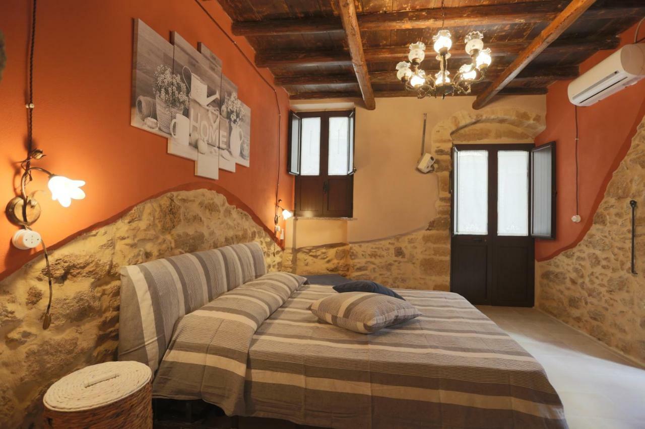 Il Palazzetto Del Pescatore Augusta Buitenkant foto