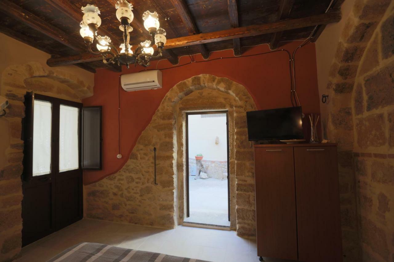 Il Palazzetto Del Pescatore Augusta Buitenkant foto